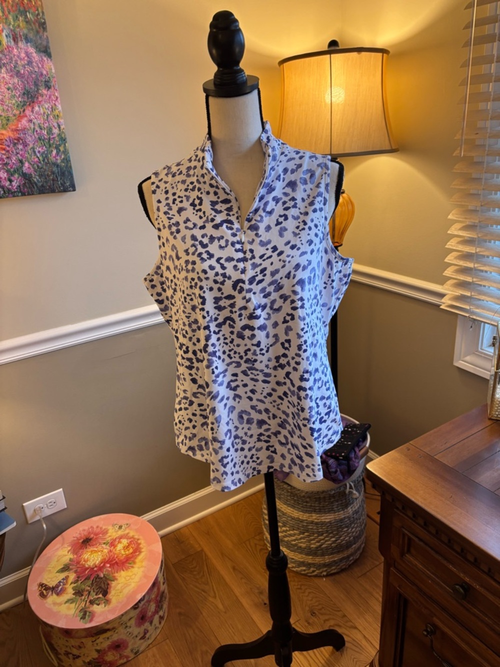 Tommy Bahama ~ Aubrey Leopard Island Sleeveless Top! 💙